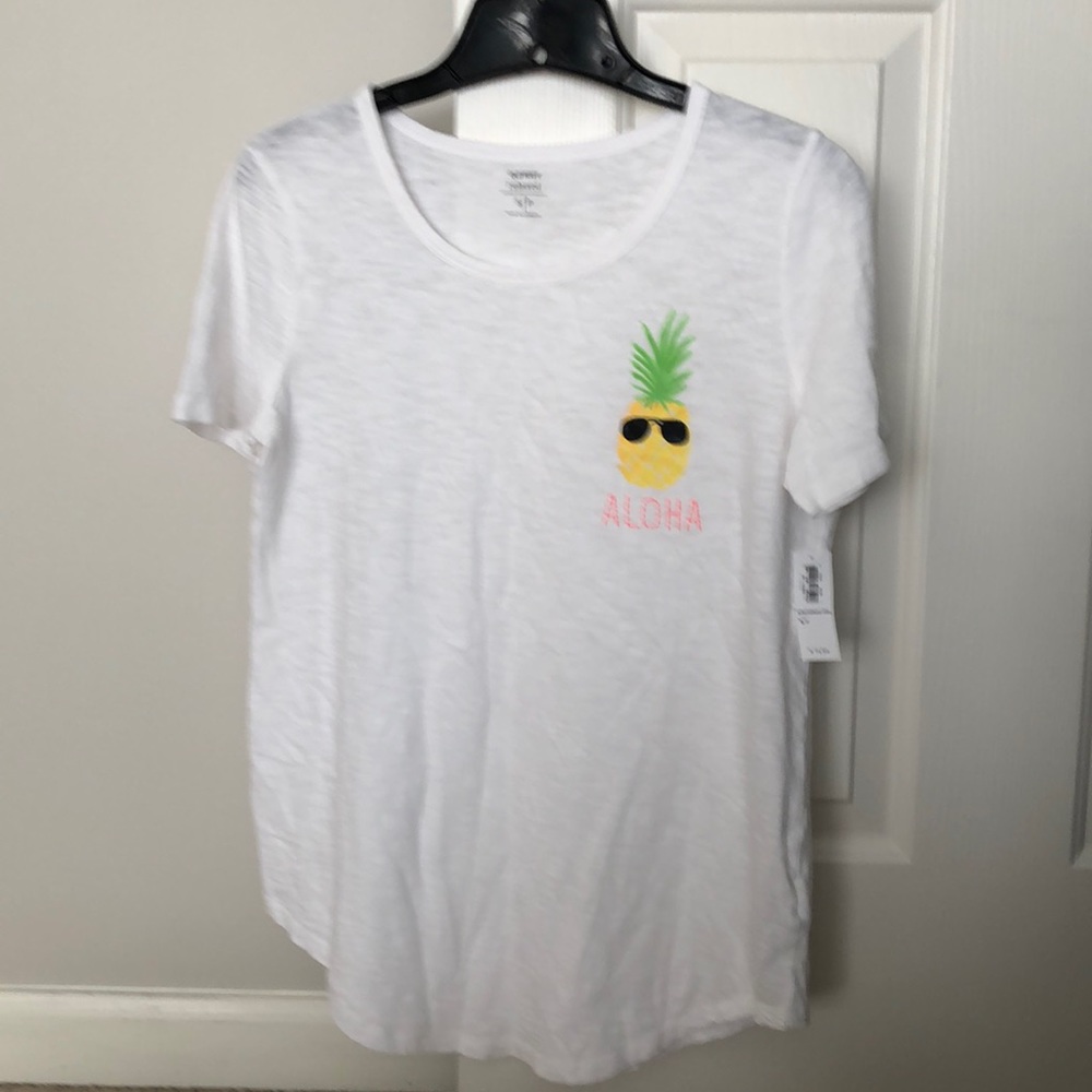 Old Navy T-shirt
